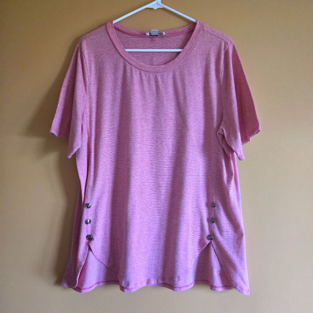 Simply Noelle Tee With Button Accent PTP=22"